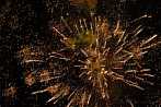 0253-1030; 3313 x 2219 pix; fireworks, firecracker