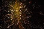 0253-1040; 3429 x 2296 pix; fireworks, firecracker