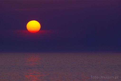 sunset; sea; sun