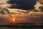 0393-0975; 3808 x 2549 pix; sunset, clouds, sea