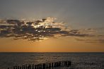 0393-0907; 2899 x 1928 pix; sunset, clouds, sea, breakwater