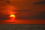0393-0858; 3751 x 2511 pix; sunset, clouds, sea, sun