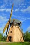 1104-0080; 2448 x 3655 pix; Europe, Poland, Wdzydze, Museum in Wdzydze, windmill HOLENDER from Brusy built in the 1876, windmill, vane