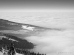 1109-5040; 3560 x 2671 pix; Europe, Poland, Sudetes, Karkonosze, Giant Mountains, mountains, winter, snow, fog