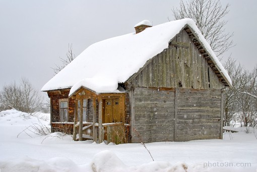 Europe; Poland;  Bialowieza; country; cottage; winter; snow
