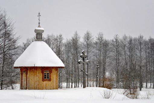 Europe; Poland;  Bialowieza; heritage park; country; orthodox church; winter; snow