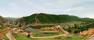 1BB2-0250; 9457 x 4116 pix; Asia, India, Jaipur, Amber Fort