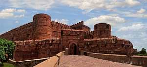 1BB8-0100; 6914 x 3208 pix; Asia, India, Agra, Red Fort, gate