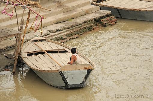 Asia; India; Ganga; Ganges; boat; river