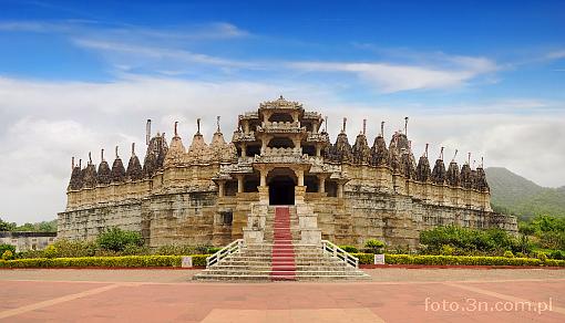 Asia; India; Ranakpur; Sheth Anandji Kalyanji Temple; temple