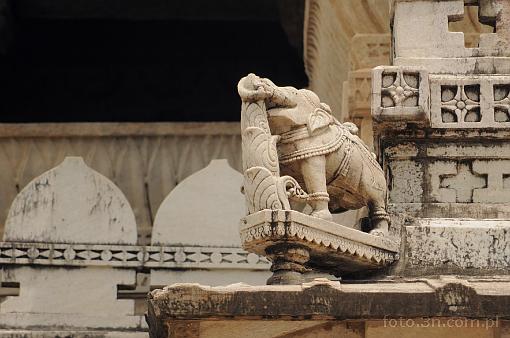 Asia; India; Ranakpur; Sheth Anandji Kalyanji Temple; temple; elephant
