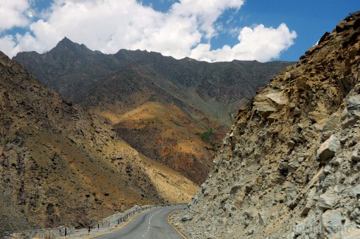 Asia; India; Himalaya; mountains; road