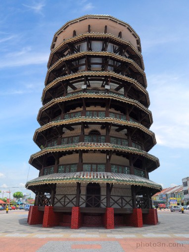 Asia; Malaysia;Teluk  Intan; leaning tower