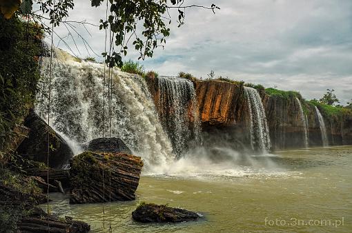 Asia; Vietnam; Yok Don; Dry Nur; waterfall