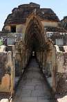 1BJE-0510; 2689 x 4034 pix; Asia, Cambodia, Angkor, temple