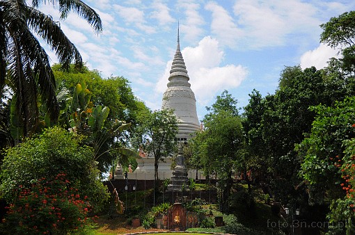 Asia; Cambodia; Phnom Penh; Phnom Wat; Wat Phnom; buddhism