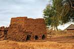 1CA7-0510; 4288 x 2848 pix; Africa, Kenya, brickyard, brickfield, brick