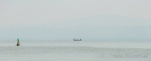 1CA9-0210; 6548 x 2678 pix; Africa, Kenya, Lake Victoria, fisherman